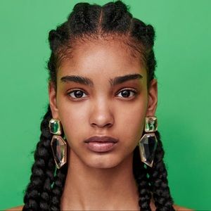 Gorgeous chunky lucite drop earrings